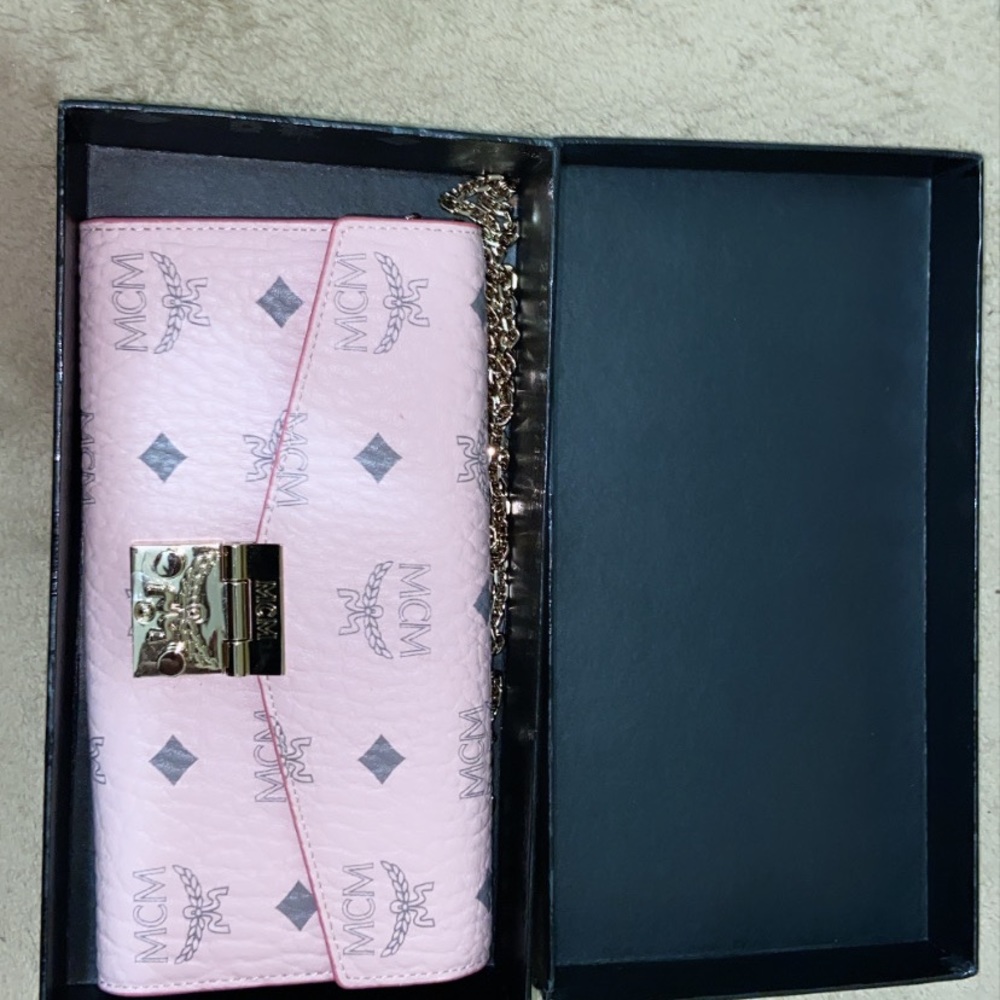 Private - Picture 4 of 7